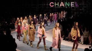 'INFINITE TWEED, the Film of the CHANEL Fall-Winter 2022/23 Ready-to-Wear Show — CHANEL Shows'