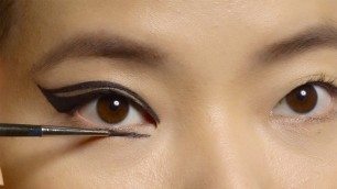 'SS16 Fashion Week Eye Looks: Dramatic Cat Eye from Libertine | MAC Cosmetics'
