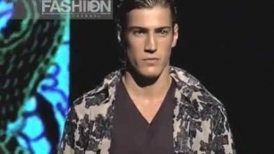 'Fashion Show \"Valentino\" Pret a Porter Men Spring Summer 2003 1 of 3'