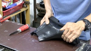 'Chelsea Boots Making Process - Craftsman of 50 Year Old Shoe Factory in Korea'