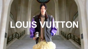 'Louis Vuitton Fall-Winter 2021-2022 Women’s Fashion Show (Sora Choi...)'