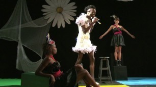 'Noivas: A Drama Fashion Show - Uma Ode ao Eco'