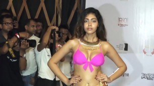 '(HOT) MODELS AT IIFW NXT THE INTIMATE FASHION TOUR'