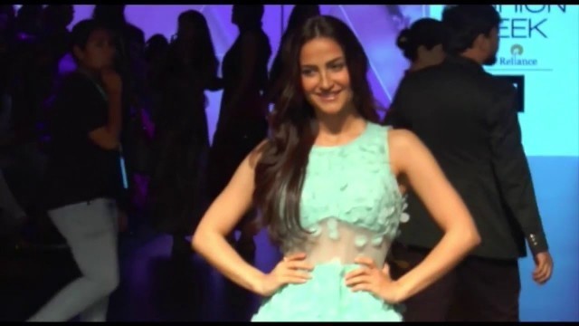 'Lakme Fashion Week 2016 - Hot Bollywood Models & Celebs Ramp Walk'