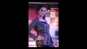 'Pakistani Fashion --Fashion show in Islamabad - Beautiful dresses'
