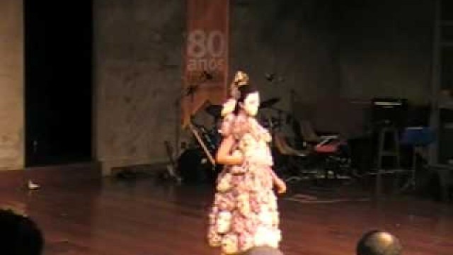 'Fashion Noivas 2009 - noiva mascaras de cera'