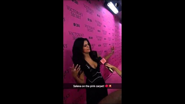 'Selena Gomez on VS Fashion Show\'s Snapchat'