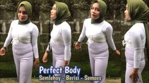 'Fashion Hijabers Celana Putih Ngetat Mantap Cantik | Idaman'