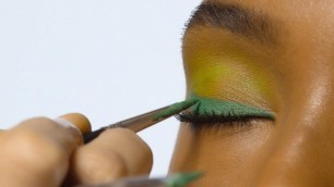 'SS16 Fashion Week Eye Looks: Electric Green Shadow from Giulietta | MAC Cosmetics'