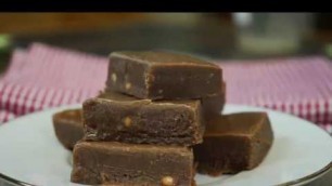 'Quick and Easy Homemade Fudge'