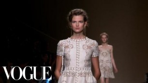 'Fashion Show - Valentino: Spring 2012 Ready-to-Wear'