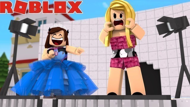 'SHE LAUGHED AT ME IN FASHION FAMOUS! (Roblox)'