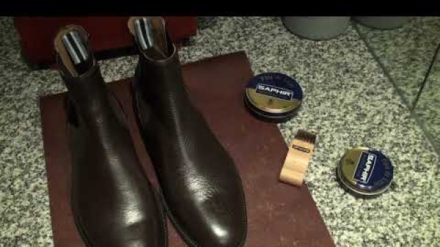 'How to polish a pair of Chelsea boots'