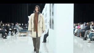 'Yoke Fall/Winter 2022 Runway | Rakuten Fashion Week Tokyo | VRAI Magazine'