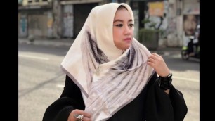 '‘Abyad Wing’s Scarf&Syar’i IG @loviagustine @loviagustine.id Designer Blogger Hijabers Fashion Hijab'
