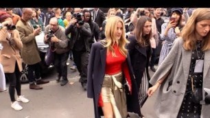 'Elie Goulding arriving at the 2017 Stella McCartney show in Paris'