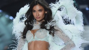 'Victoria\'s Secret Fashion Show Cancelled After Controversy'