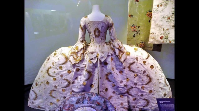 'Victoria and Albert Museum Fashion Gallery'