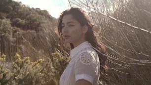 'ELLE Behind-The-Scenes: \'The Long View\' Main Fashion Shoot With Jessica Gomes'
