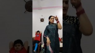 'Pani Chhalke... #sapnachoudhary #fashion #saree #dance #mom #haryana #ytshorts #kimsvlog #dailyvlog'