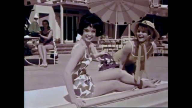 '1960\'s - California Style - Relaxed Fashion - P-ies & Pool Side'