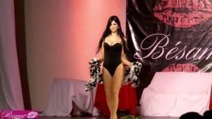 'Lingerie Fashion Show Sexy'