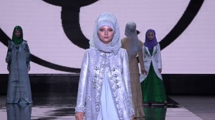 'VALENTIN YUDASHKIN Runway Show - Modest Fashion Day 2021 - Russian Fashion Council | DNMAG'