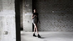 'Girl Model Russian Fashion Defile - 4K Ultra HD - Nature 4K'