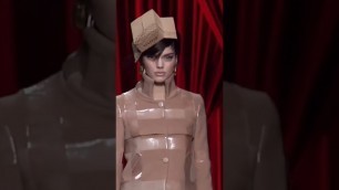 'Kendall Jenner walks for Moschino fashion week'
