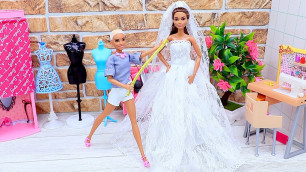 'Barbie fashionista designs doll wedding dress !'
