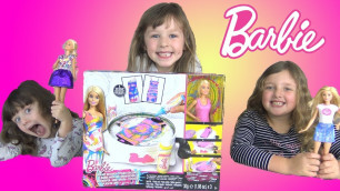 'Barbie Fashion Show Colorful Crafts with Barbie Dolls'