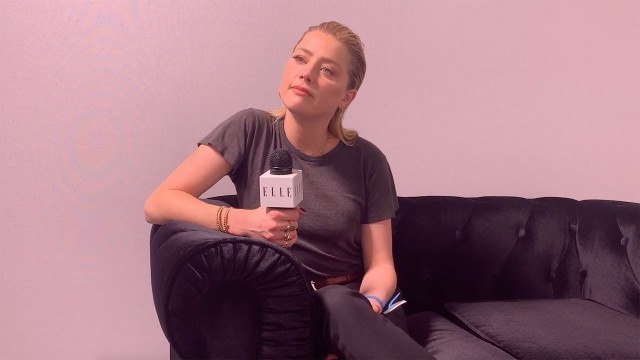 'L’interview Fashion Week d’Amber Heard : « les femmes peuvent changer de destin en étant ensemble »'
