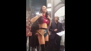 'Victoria\'s Secret fashion show 2017 Adriana Lima preparing to hit the runway'