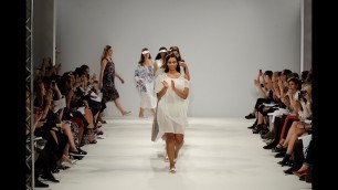 'Evans Creates 1st London Plus Size Model Catwalk'