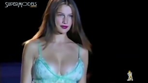 'Laetitia Casta   Victorias Secrets Fashion Shows 1997 2000   by SuperModels Channel'