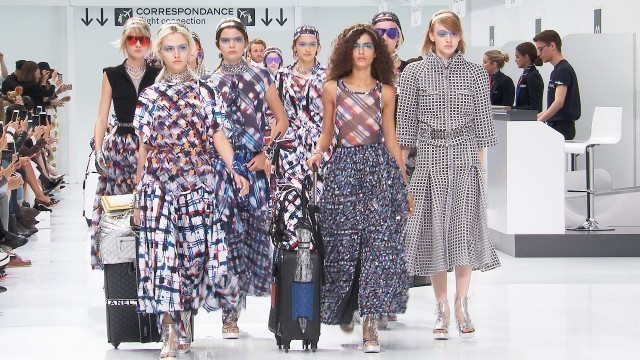 'Spring-Summer 2016 Ready-to-Wear Show – CHANEL Shows'