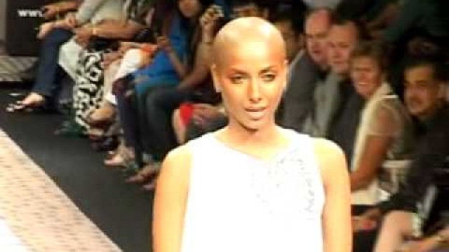 'Bald and beautiful indian model Diandra soares'