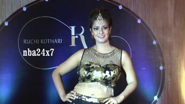 'Actress Varalaxmi Sarathkumar walks the Ramp for Ruchi Kothari  Fashion Show| nba 24x7'