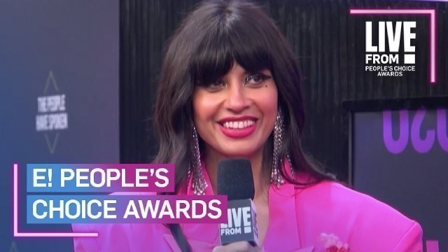 'Jameela Jamil Praises People\'s Choice Awards Host Demi Lovato | E! People’s Choice Awards'