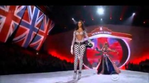 'Victoria\'s Secret Fashion Show 2013 - Opening - Fall Out Boy & Taylor Swift HD'