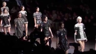 'FashionSeason - Dolce&Gabbana Winter 2015 Womens Fashion Show'
