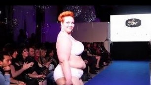 'Fashion Week Plus Size 2017-Curvy Cate -2nd Edition Pulp The Show Paris-Hot Swimsuit Fashion Show -t'