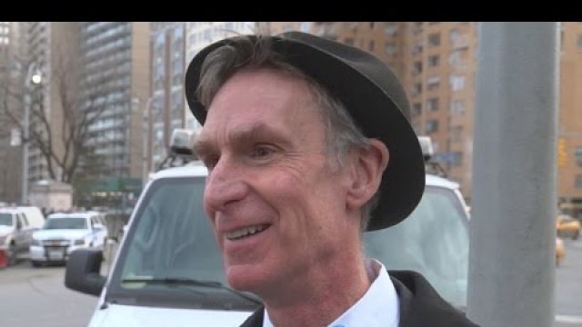 'Bill Nye: People need to embrace bow ties more'