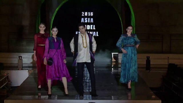 2016 Asia Model Festival "키르키즈스탄 전통의상 패션쇼(Kyrgyzstan traditional clothes fashion show)