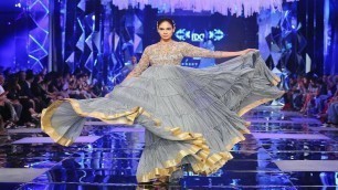 'The Grand Finale By Suneet Varma | Spring/Summer 2018 | India Fashion Week'