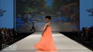 '9 Year Old Celai West Black Girl Magic VIRAL RUNWAY VIDEO | LAFW'