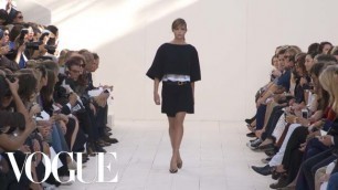 'Chloé Ready to Wear Spring 2013 Vogue Fashion Week Runway Show'
