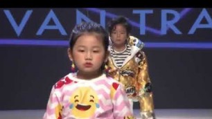 'Opening   Asian Kids Fashion Week IVAN TRẦN'