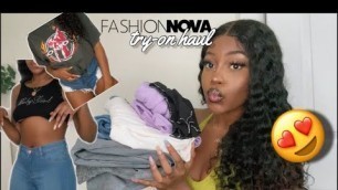 'HUGE fashionnova try-on clothing haul | graphic tees + more!'