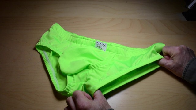 'Swimwear for men - Lime Lifter Midcut Swim'